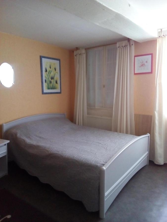 Chambre Dans Le Centre Historique Pont-Audemer Exterior foto